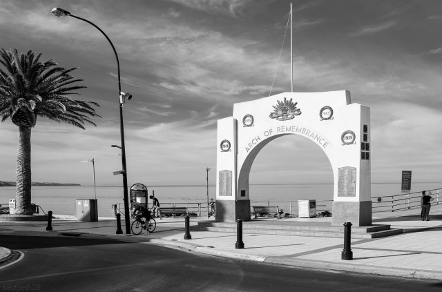 he arch of remembrance